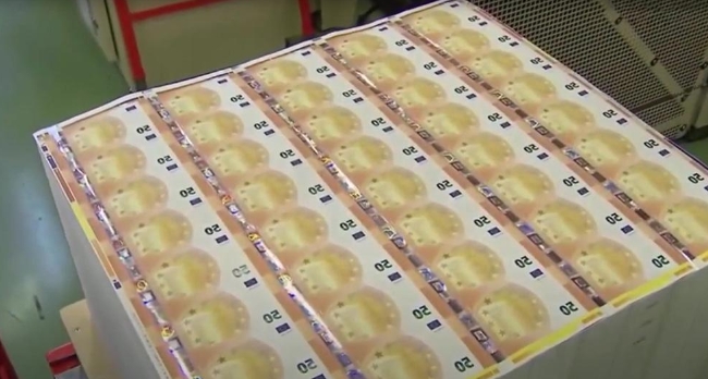 跟单社区:欧盟推迟对美关税反制，为谈判争
